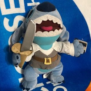 Claw machine Pirate Stitch!